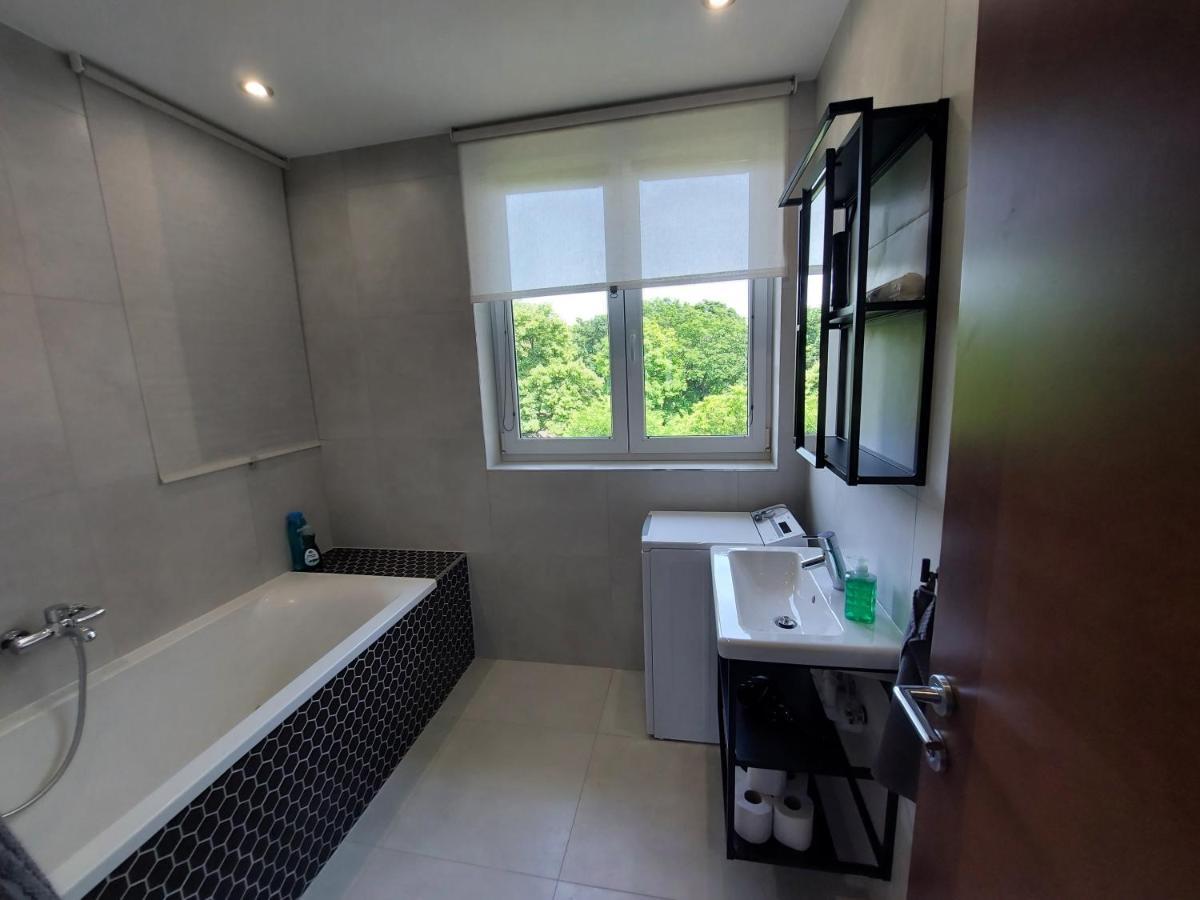 Utulny Apartman V Bratislava 4 Экстерьер фото