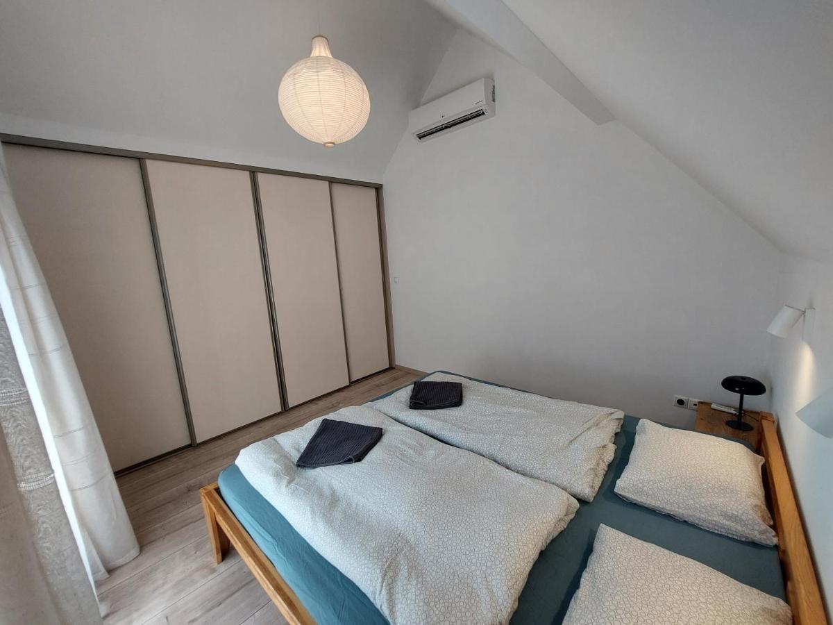Utulny Apartman V Bratislava 4 Экстерьер фото