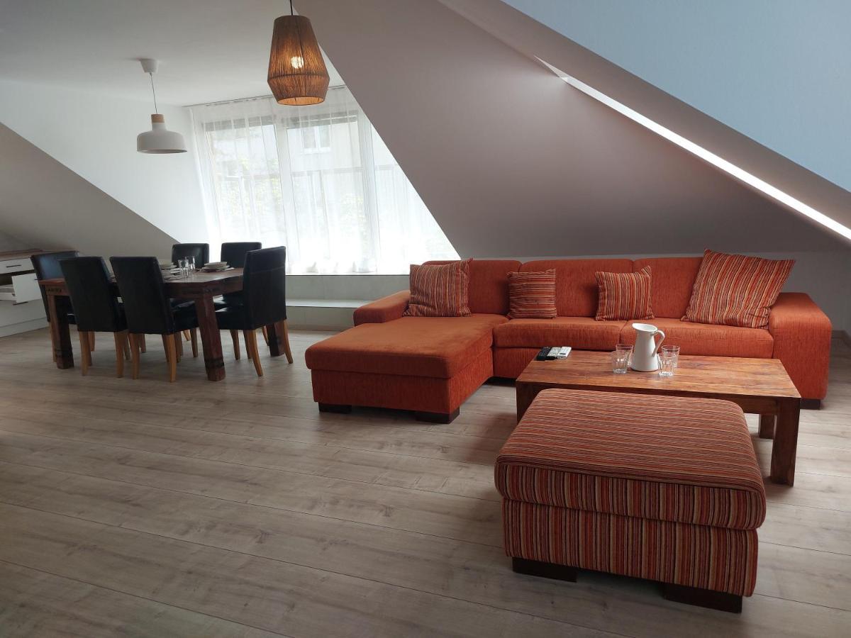 Utulny Apartman V Bratislava 4 Экстерьер фото