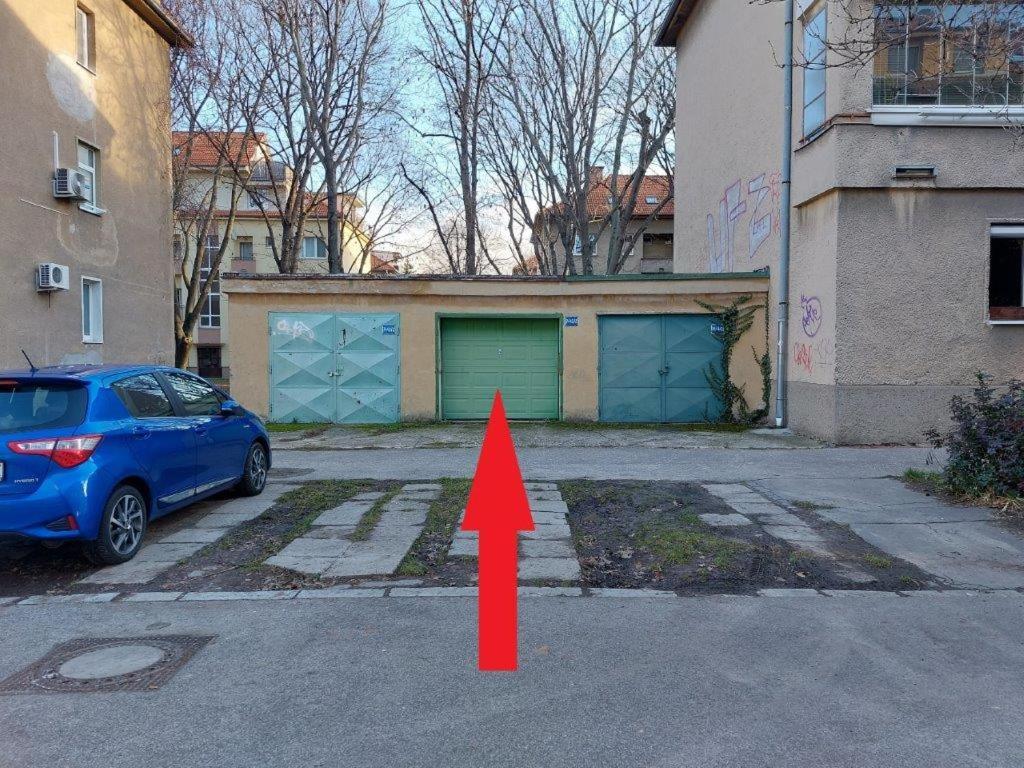 Utulny Apartman V Bratislava 4 Экстерьер фото